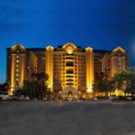 شاهد رد فعل وزارة العمل على فصل مواطنين سعوديين