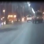 شاهد انقلاب السيارة بسبب التفحيط