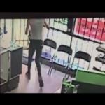 بالفيديو .. لحظات صادمة لاختطاف طفلة