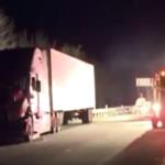 فيسبوك يسجل حادث سحق فتاتين داخل سيارتهما