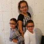 أم شجاعة تفدي طفليها بحياتها