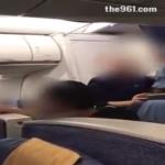 شاهد الشجار الذي تسبب في هبوط الطائرة اضطراريًا