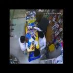 شاهد بالفيديو عملية سرقة احترافية لسيارة تويوتا في الرياض