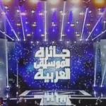شاهد كيف قامت إليسا بإحراج رزان في حفل توزيع جوائز الموسيقى العربية