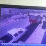 شاهد لحظة دهس أحد المواطنين بسيارة مسرعة