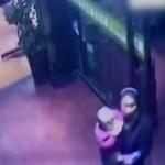 لا تثق في أحد وشاهد ماذا فعلت هذه النادلة بطفل هذه السيدة
