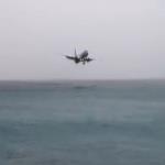 شاهد فشل طائرة في الهبوط في أخطر مطار في العالم