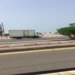 مرور جازان ينجح في القبض على قائد سيارة مخالفة .. فيديو