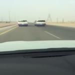 تسابق حافلتين مدرستين في المملكة .. فيديو