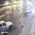 شاهد لحظة نجاة أحد الأشخاص من الدهس