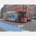 ترامب على إطارات الحافلات في كندا