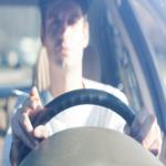 التدخين مع وجود أطفال في السيارة يعرضك للغرامة