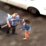فيديو .. رجل يكيل اللكمات لصديقته حتى تنزف