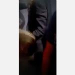 شاهد موظفة تونسية تنهال بالضرب على أحد المسئولين بعدما تحرش بها