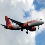 طيار يرفض الإقلاع بالطائرة لمدة 3 ساعات والسبب غريب