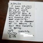 قدم استقالته على ورق المرحاض نكاية في مديره