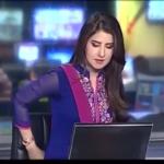 مذيعة تتعرض لموقف محرج على الهواء مباشرة