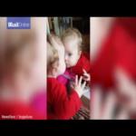 فيديو طريف يجتاح الإنترنت .. طفلة تشاهد نفسها في المرآة للمرة الأولى
