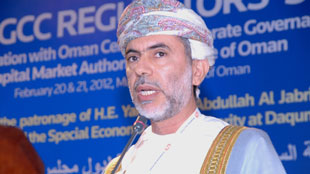 السعيدي يدعو دول الخليج إلى تبني موقف موحد تجاه قضايا المنظمات الدولية