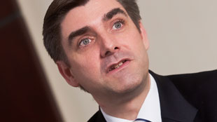 مطار دبي الأفضل في مجال الشحن في الشرق الاوسط للعام 2012