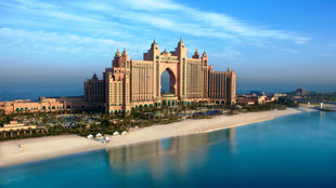 معرض الرياض الرابع للسفر من أتلانتس النخلة