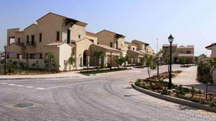 بلووم العقارية تعلن عن تسليم 123 وحدة سكنية راقية في حدائق بلووم