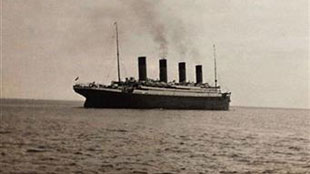 بعد مرور 100 عام على كارثة تيتانيك.. اصابع الاتهام تشير الى القمر 