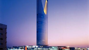 توقعات بأن يرفع برج المملكة أسعار الأراضي المجاورة له 10بالمئة 