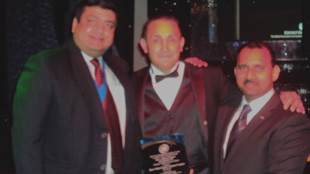 المشرق يفوز بجائزة من جوائز "مركز الإتصال" العالمية 2012 