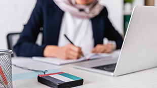 الإمارات تطلاق عملة رقمية مستقرة مدعومة بالدرهم