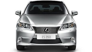 الفطيم للسيارات تكشف عن لكزس ES 2013 الجديدة بالكامل 
