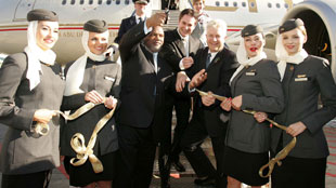 الاتحاد للطيران توقع صفقة لبرنامج الولاء مع سنشري للسياحة البحرية