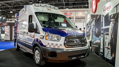 فورد Transit تخطف الأضواء في معرض ومؤتمر "آراب هيلث" مع سيارة الإسعاف من الجيل الجديد الأول