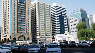 خبراء عقاريون يستبعدون تراجع الإيجارات السكنية في أبوظبي