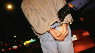 اعتقال فرنسي متورط في إنتاج أفلام جنسية لمراهقات جزائريات 