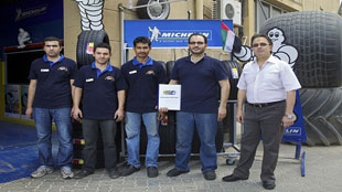 ميشلان تمنح أوّل شهادة مركز معتمد من ميشلان في دولة الإمارات العربية المتّحدة لشركة المنصور للإطارات