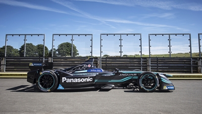 فريق باناسونيك جاكوار للسباقات يشارك فيجولة"هونغ كونغ إي بركس" في بطولة فورمولا إي من الاتحاد الدولي للسيارات