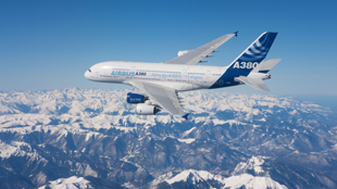 محرك رولز–رويس من طراز (Trent XWB) يكمل رحلته الجوية الاختبارية الأولى