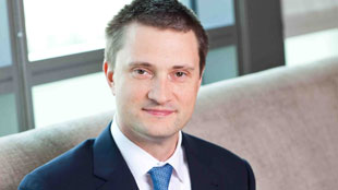 "ستاندرد تشارترد" يحصد 11 جائزة من جوائز مجلة "إيميا فاينانس" للإنجازات المصرفية 2011 