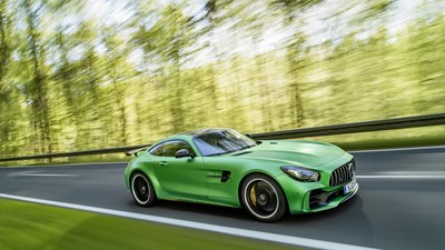 سيارة GT R الجديدة من مرسيدس-AMG أيقونة وُلدت من قلب "الجحيم الأخضر"