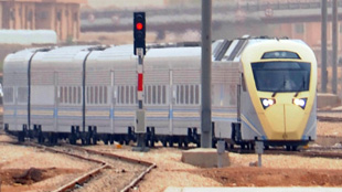 أربعة تحالفات تضم 33 شركة عالمية تتنافس لتنفيذ قطار الرياض