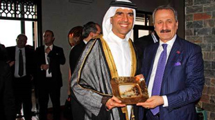 وزير الاقتصاد التركي يترأس وفداً تجارياً لزيارة المنطقة الحرة برأس الخيمة 