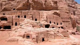 مدينة البتراء الأثرية تستعد لدخول قائمة المدن الآمنة عالمياً