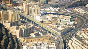 السعودية تستثمر 3.9 مليار دولار في مشاريع النقل في 9 أشهر