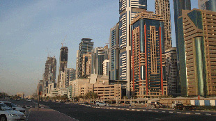 إقتصاد دبي يواصل تعافيه