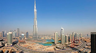 الإشادة بالتحسن الاقتصادي في الإمارات