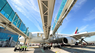 بدء تشغيل رحلات الإيرباص A380 من المبنى الجديد في مطار دبي