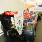 الملايين حول العالم سيشاهدون شعار "كلنا خليفة" على سيارات الفورمولا1