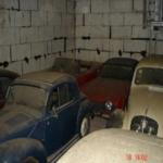 اشترى منزلاً فوجد أكثر من 180 سيارة في مزرعته!