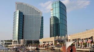 فستيفال سنتر و مجموعة إنتركونتيننتال دبي فستيفال سيتي تنظمان سباق القوارب المعاد تصنيعها 2012 